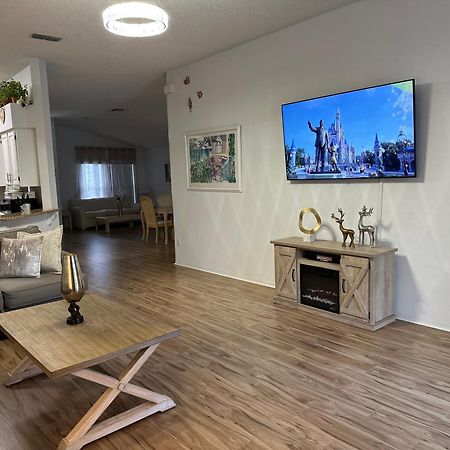 Private Pool With A Beautiful View Overlooking The Lake! Near Disney - Universal Kissimmee Luaran gambar
