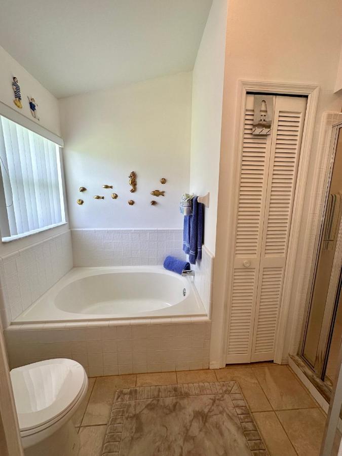 Private Pool With A Beautiful View Overlooking The Lake! Near Disney - Universal Kissimmee Luaran gambar