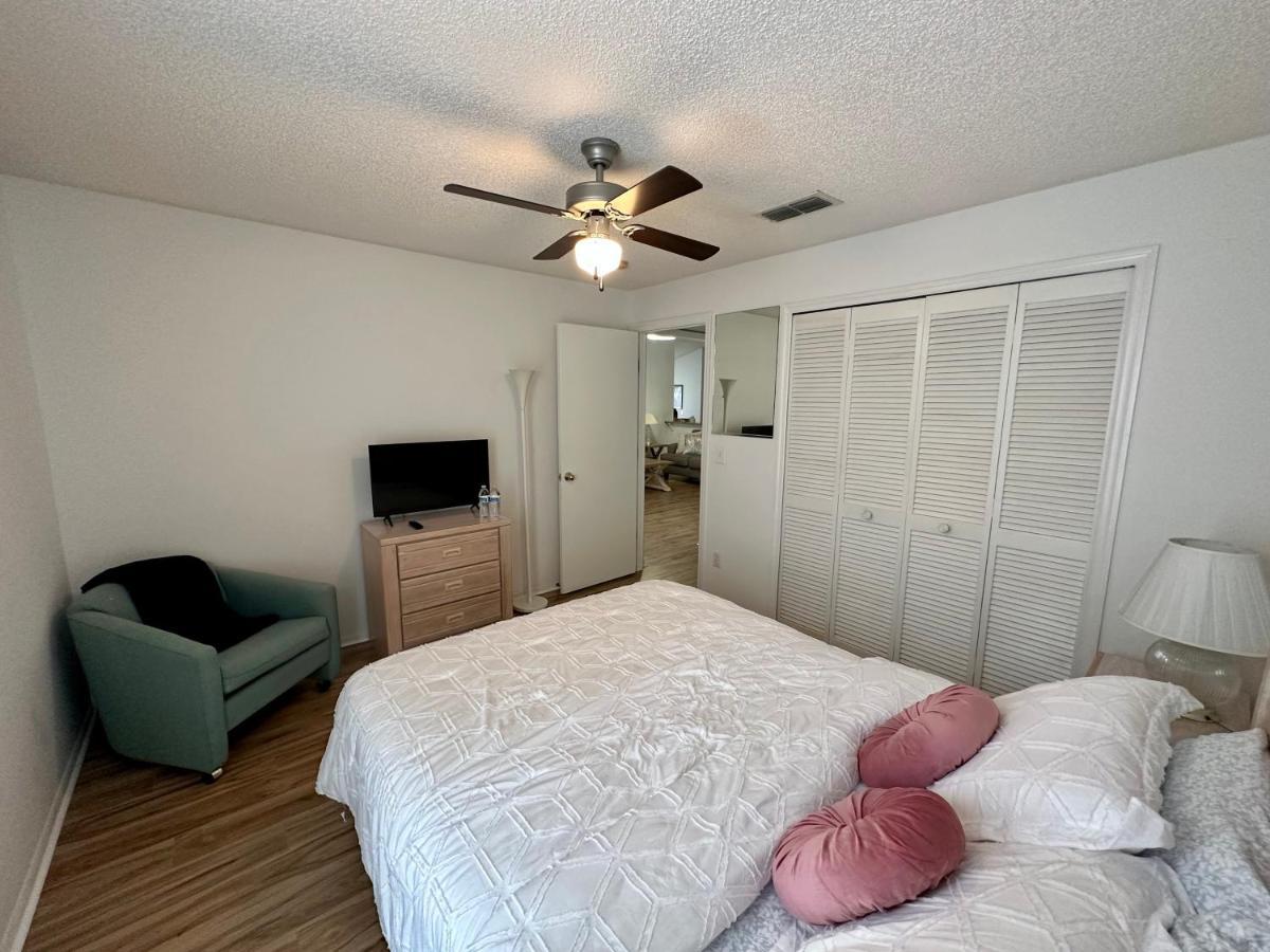 Private Pool With A Beautiful View Overlooking The Lake! Near Disney - Universal Kissimmee Luaran gambar
