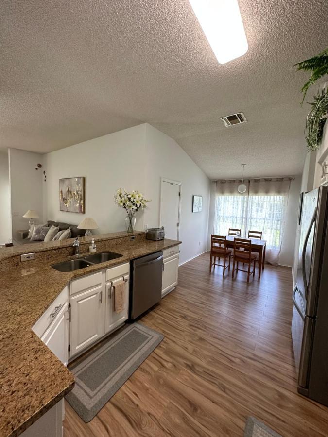 Private Pool With A Beautiful View Overlooking The Lake! Near Disney - Universal Kissimmee Luaran gambar