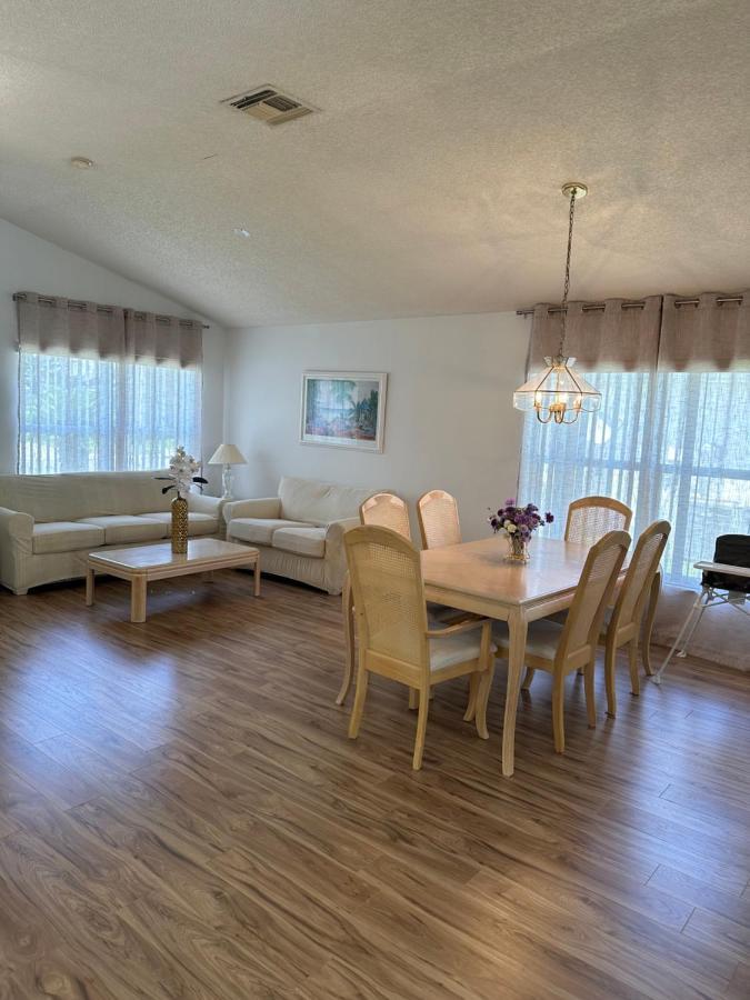 Private Pool With A Beautiful View Overlooking The Lake! Near Disney - Universal Kissimmee Luaran gambar