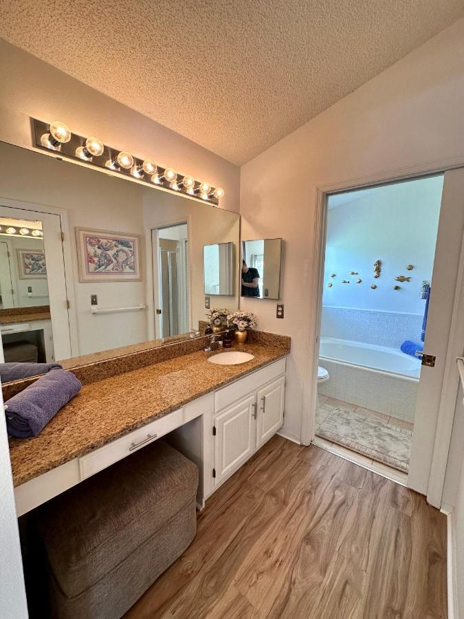 Private Pool With A Beautiful View Overlooking The Lake! Near Disney - Universal Kissimmee Luaran gambar