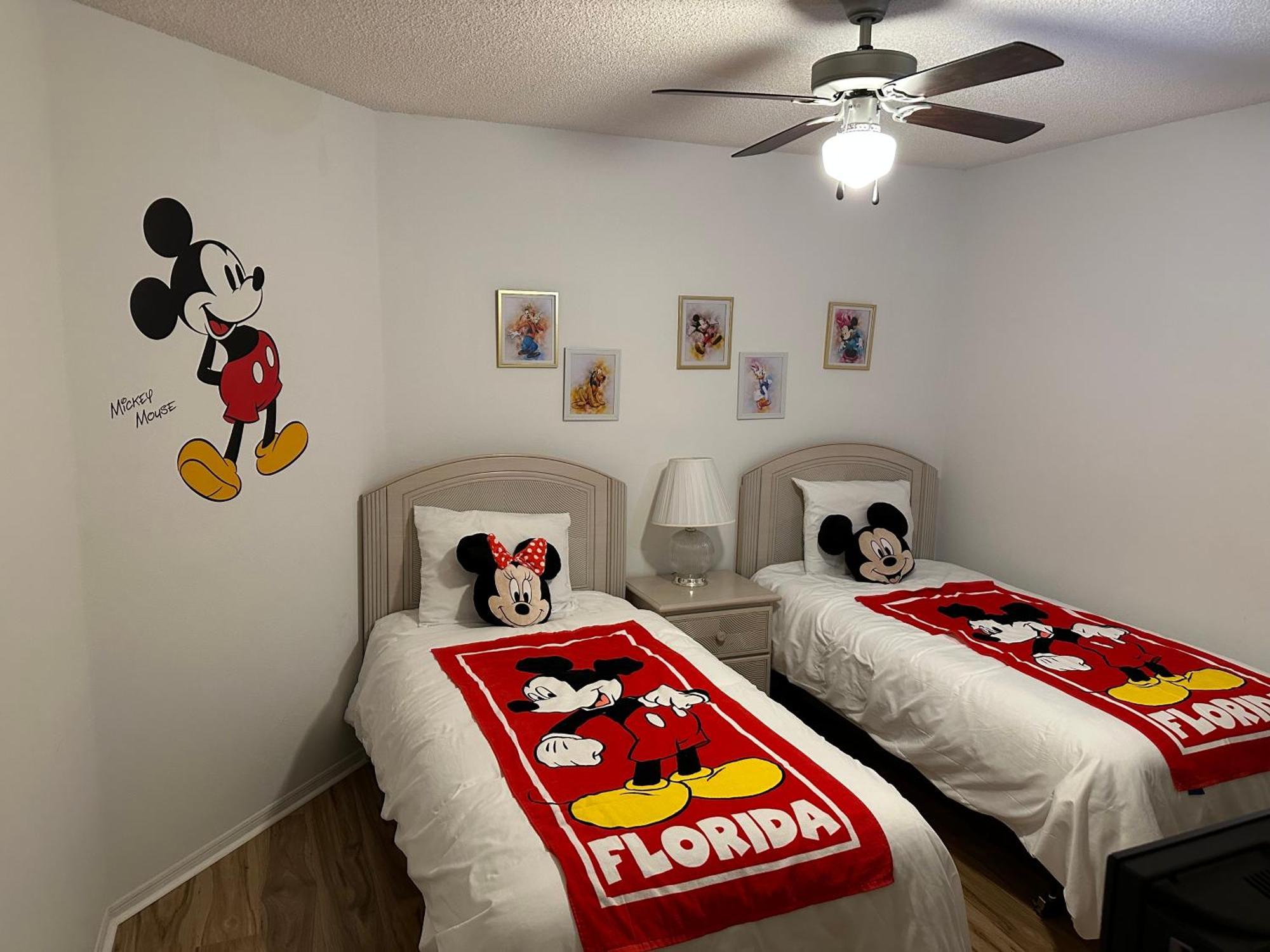 Private Pool With A Beautiful View Overlooking The Lake! Near Disney - Universal Kissimmee Luaran gambar